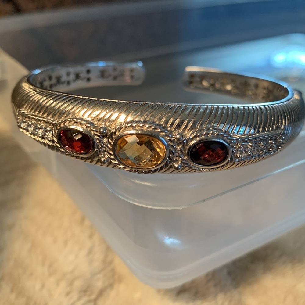 Stunning Judith Ripka citrine garnet hinged bangle